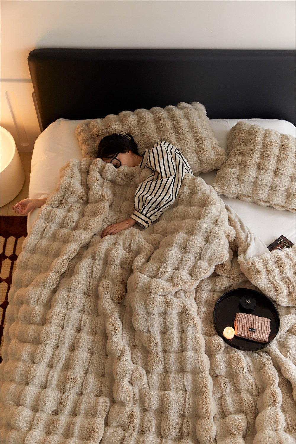 Polyester Carpet Rabbit Bubble Velvet Thickened Nap Blanket Quilt world linen