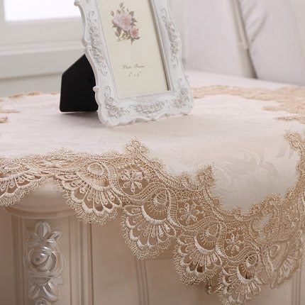 Elegant Lace Round Tablecloths | Classic Table Decor